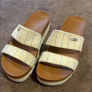 Reef Women's Striped Cream and Brown Sandals